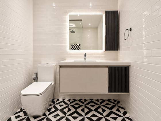 Fully Upgraded | High Floor | Stunning Sea Views, picture 17