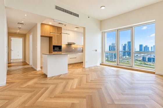 Fully Upgraded | High Floor | Stunning Sea Views, picture 2