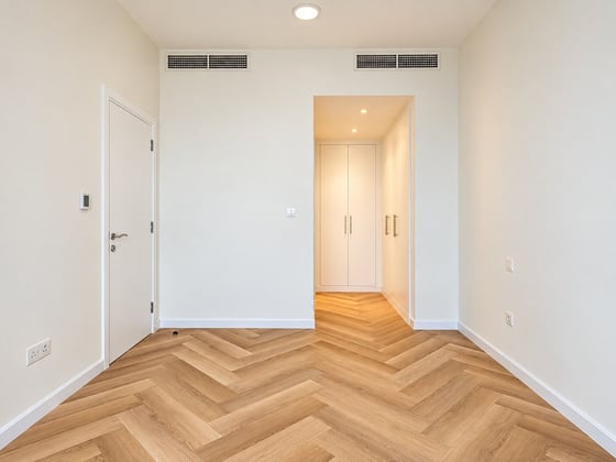 Fully Upgraded | High Floor | Stunning Sea Views, picture 10