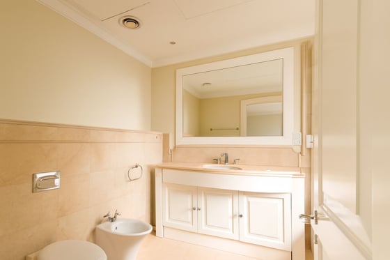 Vacant | Large Duplex | Private Pool...., picture 8