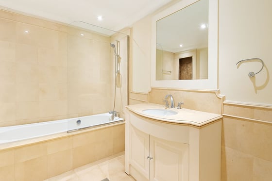 Vacant | Large Duplex | Private Pool...., picture 9
