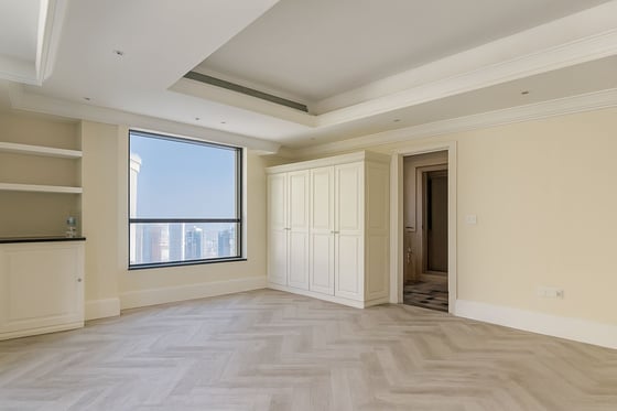 Vacant | Large Duplex | Private Pool...., picture 2