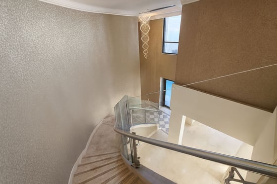 Vacant | Large Duplex | Private Pool...., picture 7