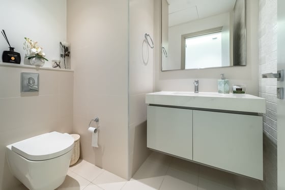 Fully Furnished I Upgraded I Marina View, picture 23