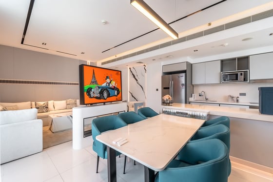 Fully Furnished I Upgraded I Marina View, picture 2