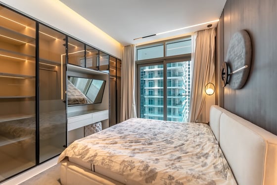 Fully Furnished I Upgraded I Marina View, picture 5