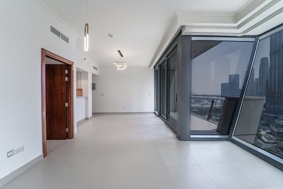 Burj Khalifa View | UPGRADED | Maid's Room, picture 6
