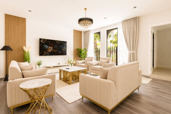 Fully Upgraded | Furnished | Quiet | Vacant, picture 5