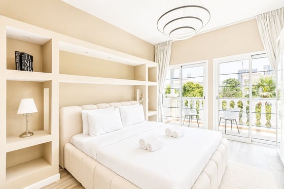 Fully Upgraded | Furnished | Quiet | Vacant, picture 10
