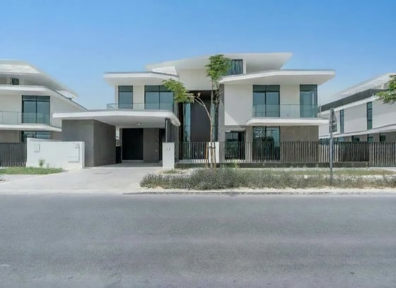 Distinctive 6-bed Lamborghini villa in Dubai Hills Estate, picture 2