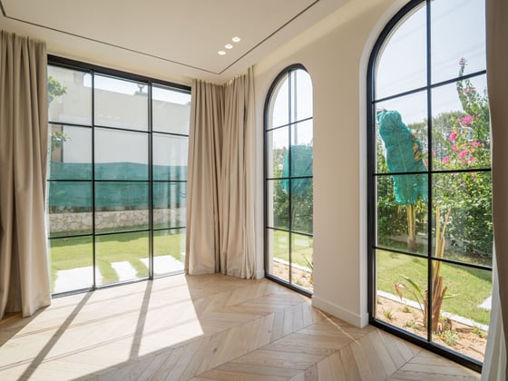 Sophisticated Villa with Private Pool and Terrace, picture 17