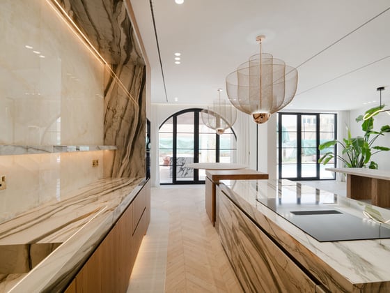 Sophisticated Villa with Private Pool and Terrace, picture 7