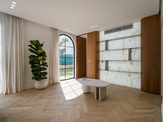 Sophisticated Villa with Private Pool and Terrace, picture 25