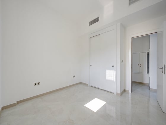 Beachfront | Sea View | Spacious........, picture 10