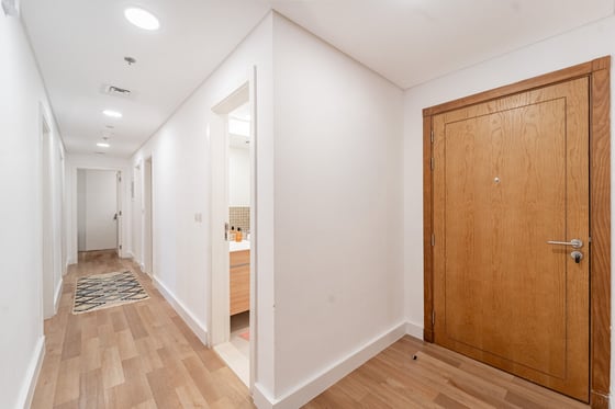 Huge Terrace | Upgraded | Vacant on Transfer, picture 5
