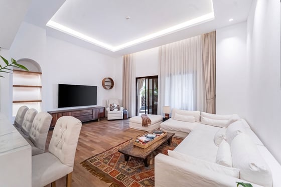 Huge Terrace | Upgraded | Vacant on Transfer, picture 2