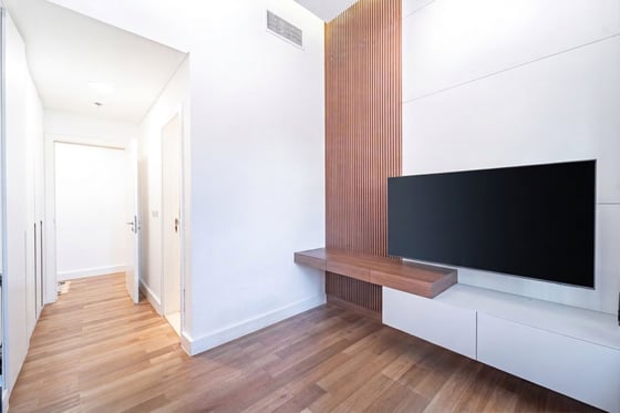 Huge Terrace | Upgraded | Vacant on Transfer, picture 12