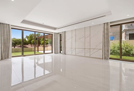 Lux Upgrades | Golf View | Spacious....., picture 5
