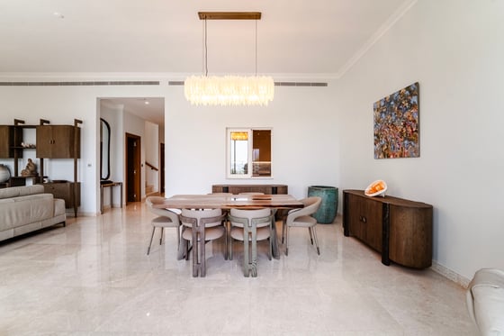 Fully Upgraded | Owner Occupied | Beach Access, picture 1