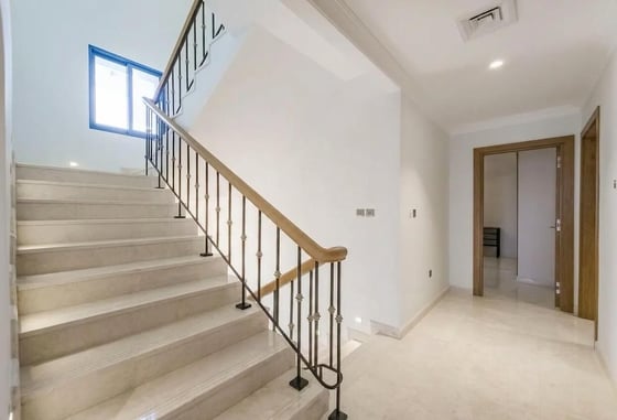 Upgraded & Furnished | Vacant | Beach Access, picture 21