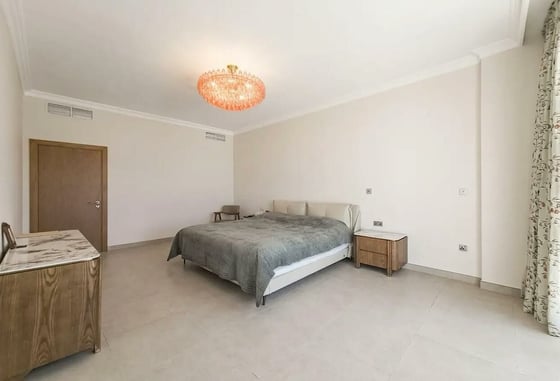Upgraded & Furnished | Vacant | Beach Access, picture 10