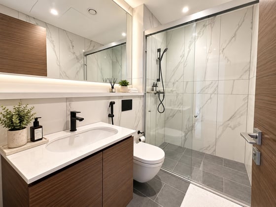 Large Layout | Spacious Interiors | Prime Position, picture 17