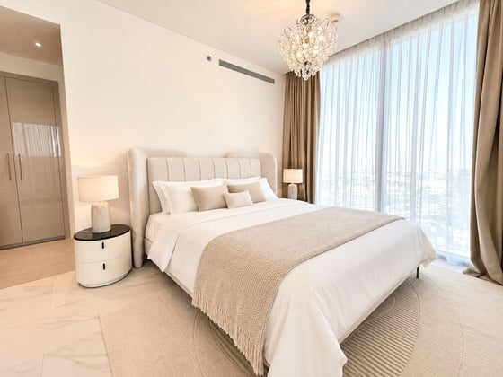 Large Layout | Spacious Interiors | Prime Position, picture 13