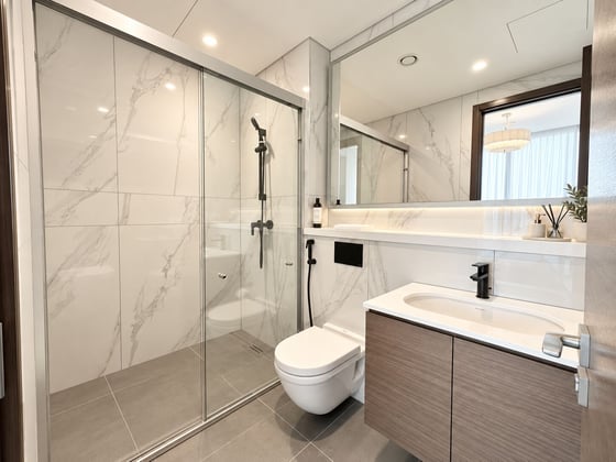 Large Layout | Spacious Interiors | Prime Position, picture 12