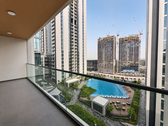 High Floor | Pool View | Luxury Interiors, picture 4