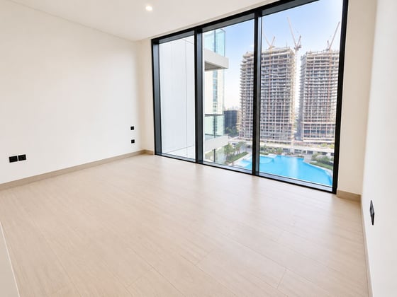 High Floor | Pool View | Luxury Interiors, picture 12