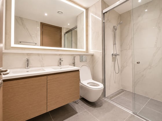 High Floor | Pool View | Luxury Interiors, picture 10