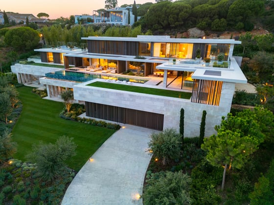 A substantial architectural residence into 5star golf resort, picture 17