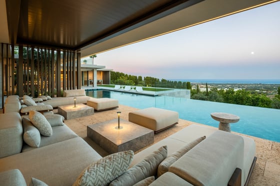 A substantial architectural residence into 5star golf resort, picture 15