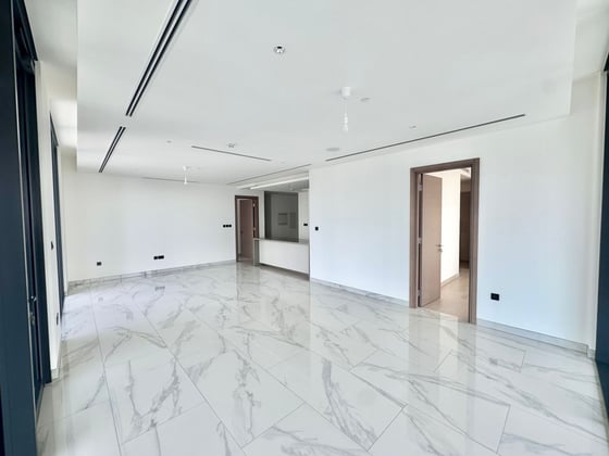 Spacious |  Maids Room  |  Burj Khalifa View, picture 2