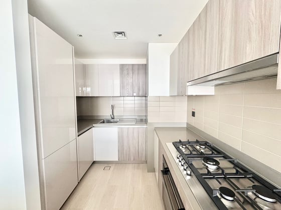 Spacious |  Maids Room  |  Burj Khalifa View, picture 9