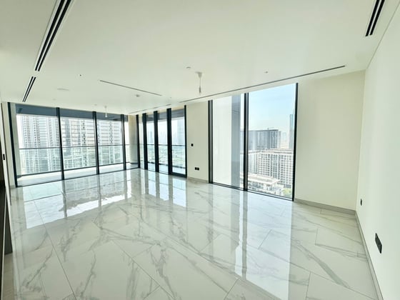 Spacious |  Maids Room  |  Burj Khalifa View, picture 1