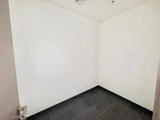 Spacious |  Maids Room  |  Burj Khalifa View, picture 19