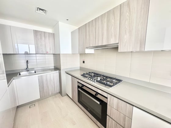 Spacious |  Maids Room  |  Burj Khalifa View, picture 8
