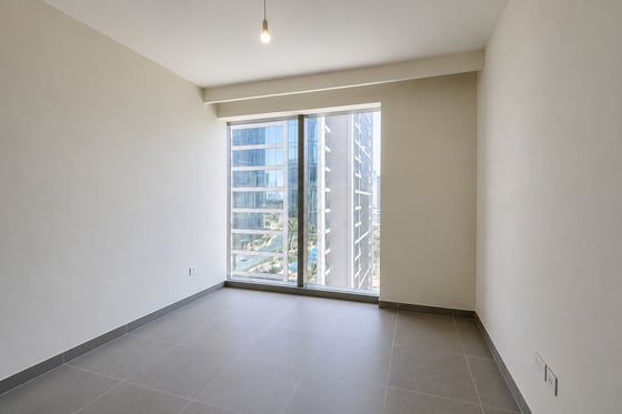Modern & Bright | Boulevard View | Maids Room, picture 15