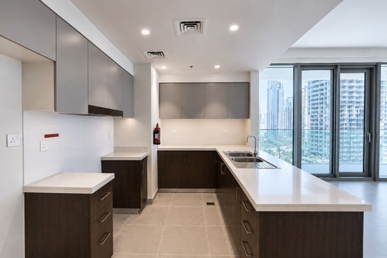 Modern & Bright | Boulevard View | Maids Room, picture 5