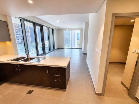 Modern & Bright | Boulevard View | Maids Room, picture 7
