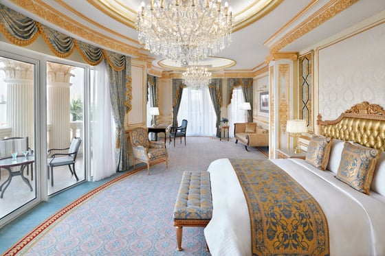 A palatial 4-bedroom Imperial Mansion at Raffles The Palm, picture 4