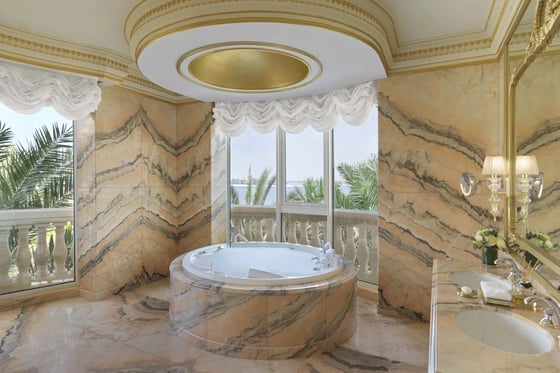 A palatial 4-bedroom Imperial Mansion at Raffles The Palm, picture 16