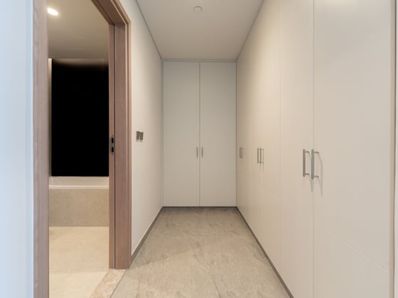 Elegant Waterfront Apartment in Business Bay, picture 10