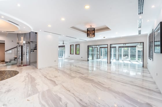 Fully Extended | Vacant | Elevator | Upgraded, picture 3