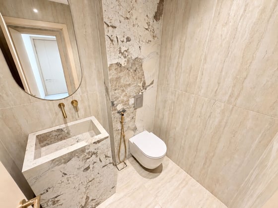Beautifully Upgraded | Vacant Now | Closed Kitchen, picture 16