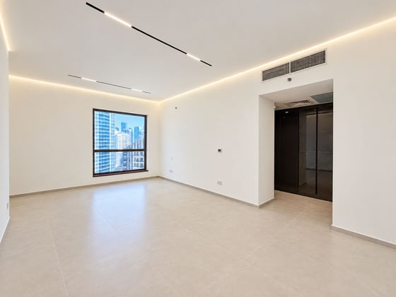 Beautifully Upgraded | Vacant Now | Closed Kitchen, picture 8