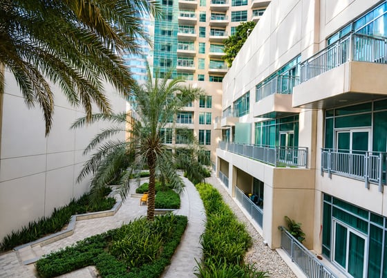 Upgraded | Fully Furnished | Spacious Layout, picture 17