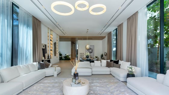 Dreamy luxury villa in Al Barari with private pool, picture 4