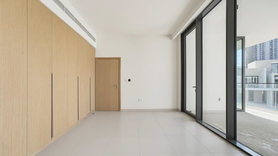 Corner villa in Dubai Hills with park view, picture 13
